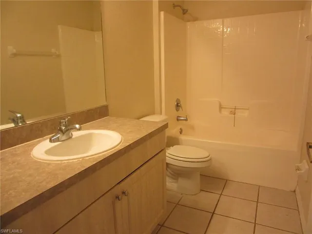 2117/2119 Fairway Dr, Lehigh Acres Fl 33973