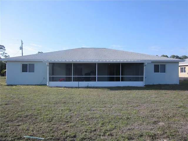2117/2119 Fairway Dr, Lehigh Acres Fl 33973
