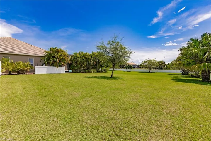 14111  Binghampton  DR, Fort Myers, FL 33905