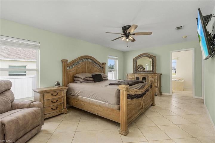 227 NW 4th ST, CAPE CORAL FL 33993