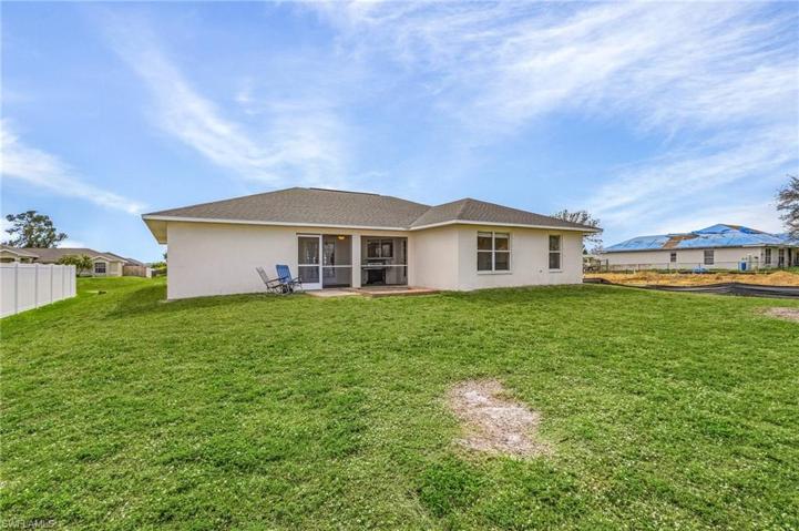 227 NW 4th ST, CAPE CORAL FL 33993