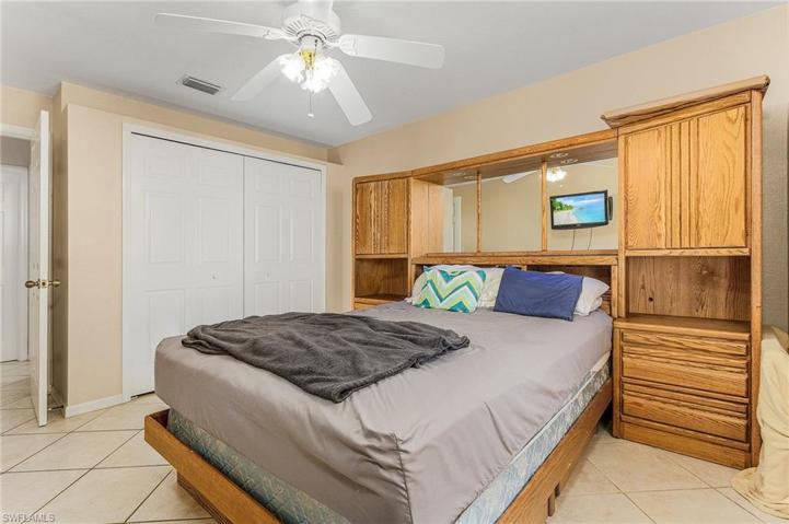 227 NW 4th ST, CAPE CORAL FL 33993