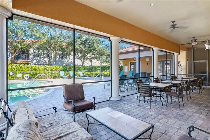 club house lanai