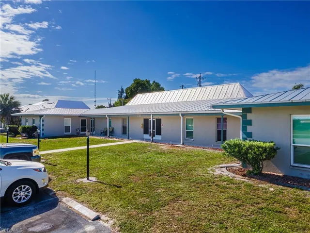 5725 Genesee Pkwy 10, Bokeelia, Florida 33922
