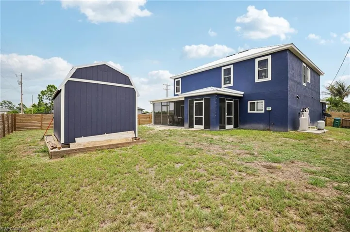 1825 Nw 23rd Ter, Cape Coral, Florida 33993