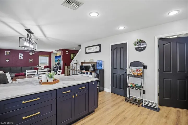 1825 Nw 23rd Ter, Cape Coral, Florida 33993