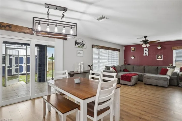 1825 Nw 23rd Ter, Cape Coral, Florida 33993