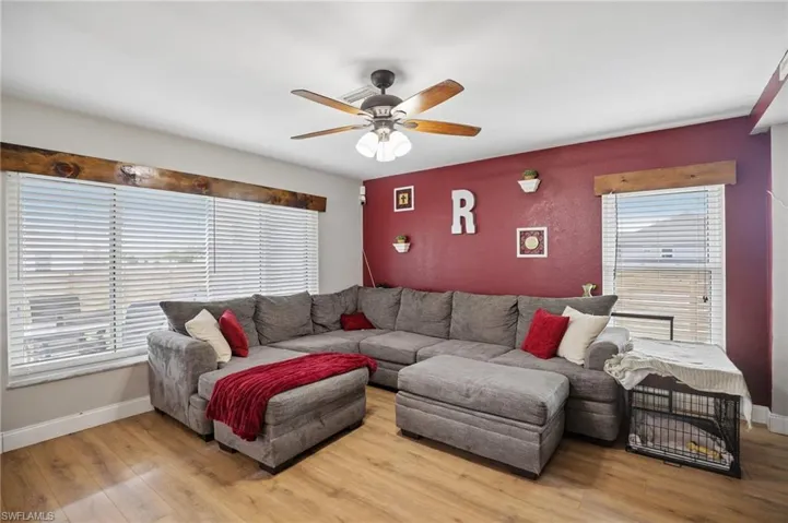 1825 Nw 23rd Ter, Cape Coral, Florida 33993