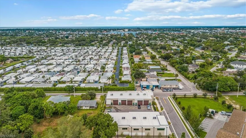2435  PINE  ST, Naples, FL 34112