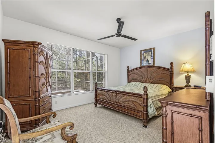 9044 Shadow Glen Way, Fort Myers, Florida 33913