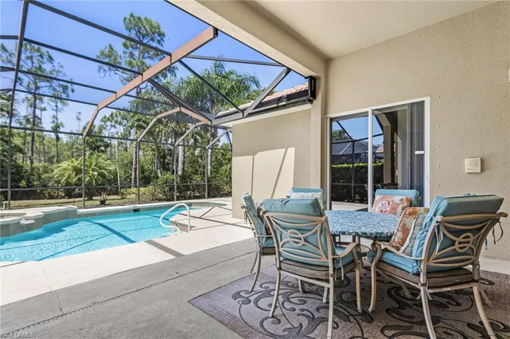 9044 Shadow Glen Way, Fort Myers, Florida 33913