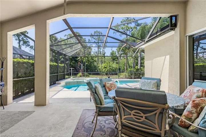9044 Shadow Glen Way, Fort Myers, Florida 33913