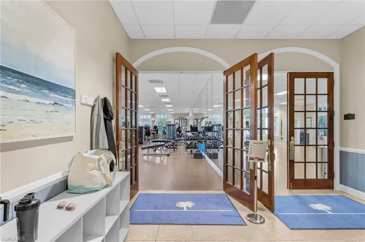 9044 Shadow Glen Way, Fort Myers, Florida 33913