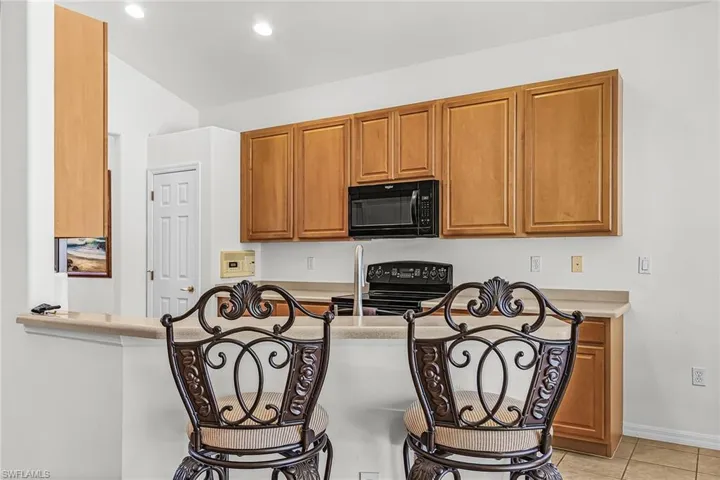 9044 Shadow Glen Way, Fort Myers, Florida 33913