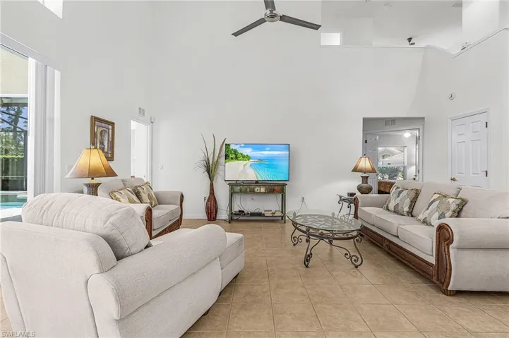 9044 Shadow Glen Way, Fort Myers, Florida 33913