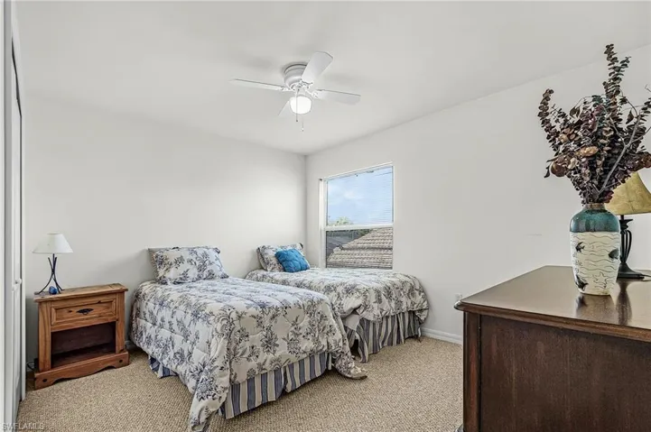 9044 Shadow Glen Way, Fort Myers, Florida 33913