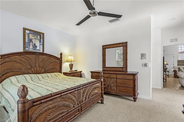 9044 Shadow Glen Way, Fort Myers, Florida 33913