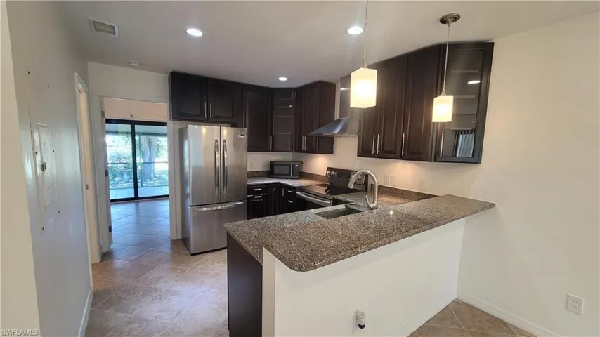 13502  Siesta Pines  CT, Fort Myers, FL 33908
