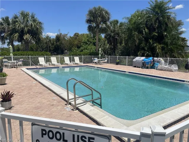 13502  Siesta Pines  CT, Fort Myers, FL 33908