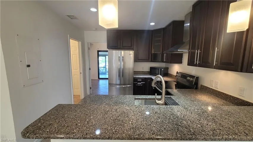 13502  Siesta Pines  CT, Fort Myers, FL 33908