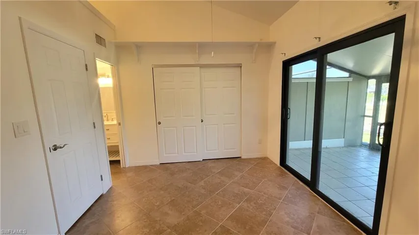 13502  Siesta Pines  CT, Fort Myers, FL 33908