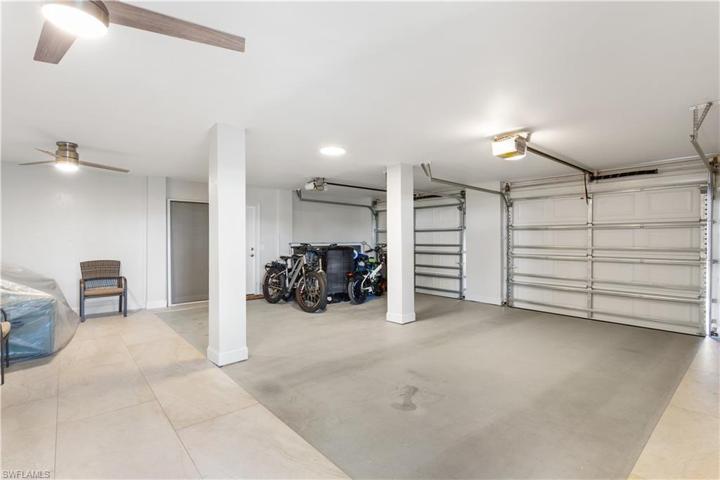 Large Tiled Garage