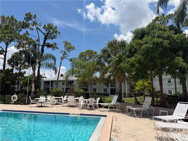 7074 Nantucket Cir 5, North Fort Myers, Florida 33917