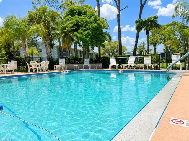 7074 Nantucket Cir 5, North Fort Myers, Florida 33917