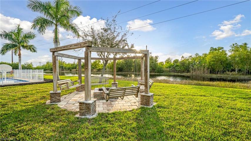 2674  Blue Cypress Lake  CT, CAPE CORAL, FL 33909