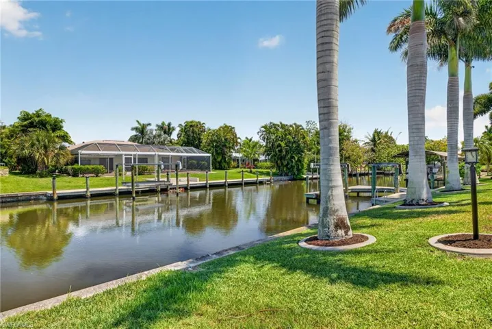 1229 El Dorado Pkwy E, Cape Coral, Florida 33904