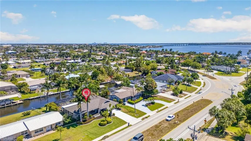 1229 El Dorado Pkwy E, Cape Coral, Florida 33904