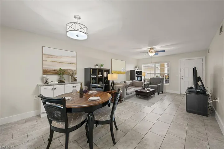 Virtually Staged with decorative items
