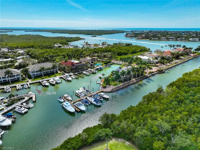 1777  Gulfstar S DR, Naples, FL 34112