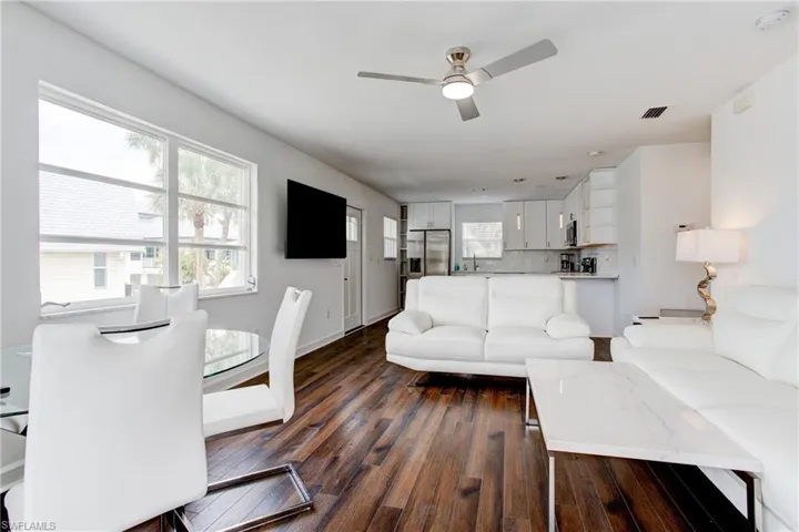 126 Andre Mar Dr, Fort Myers Beach, Florida 33931