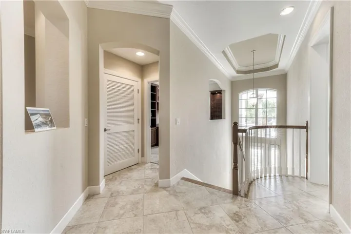 Entry Way To This Spacious & Serene 2nd floor Coach Home