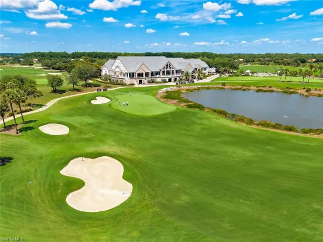 TwinEagles Golf & Country Club golf course and clubhouse