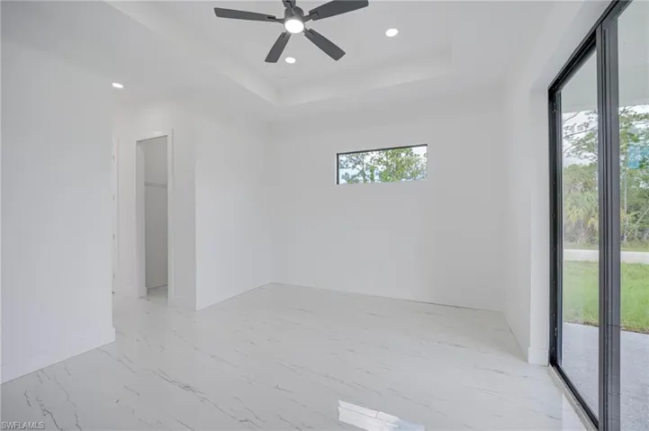 931 Barcelona St E, Lehigh Acres, Florida 33974