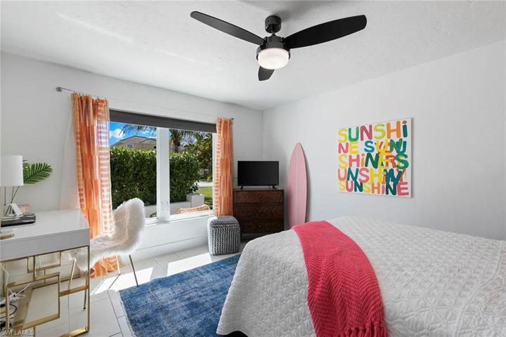 577  106th N AVE, Naples, FL 34108