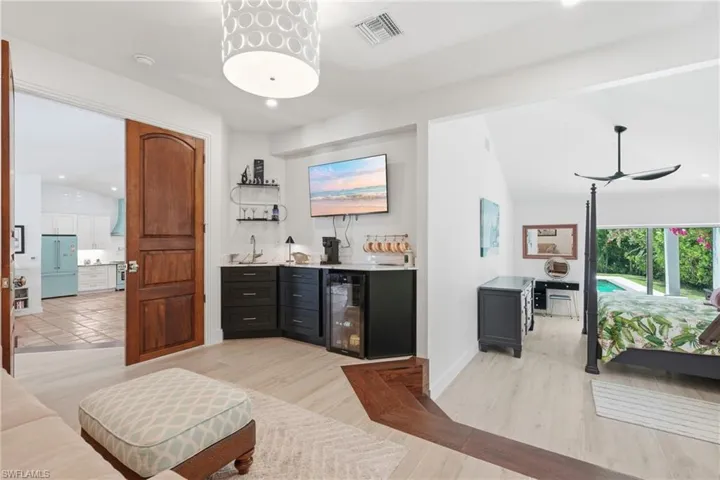 506 Pine Grove Ln, Naples, Florida 34103