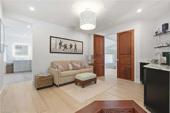 506 Pine Grove Ln, Naples, Florida 34103