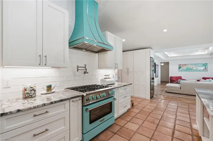 506 Pine Grove Ln, Naples, Florida 34103