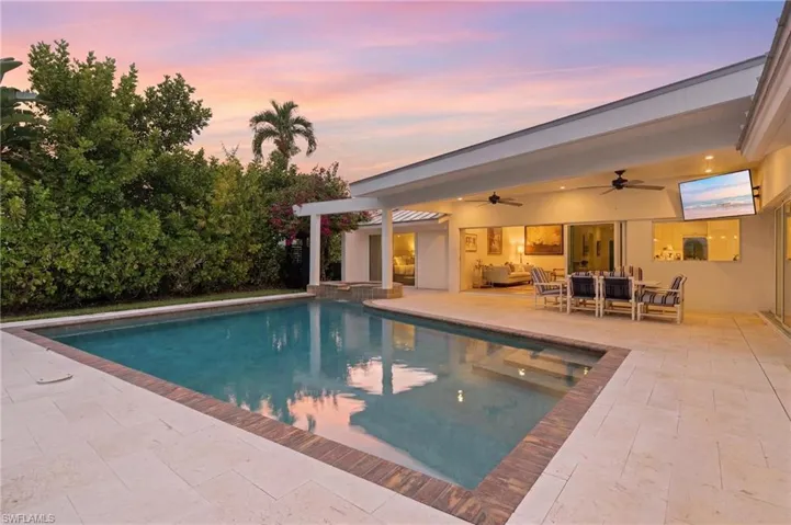 506 Pine Grove Ln, Naples, Florida 34103