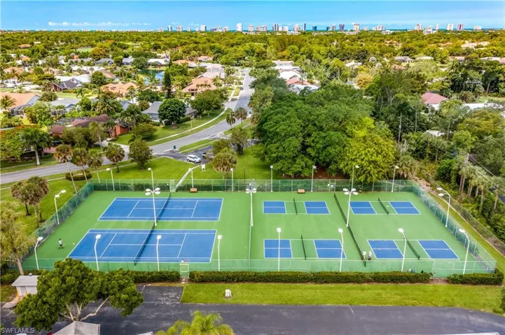 1350  Misty Pines  CIR, Naples, FL 34105