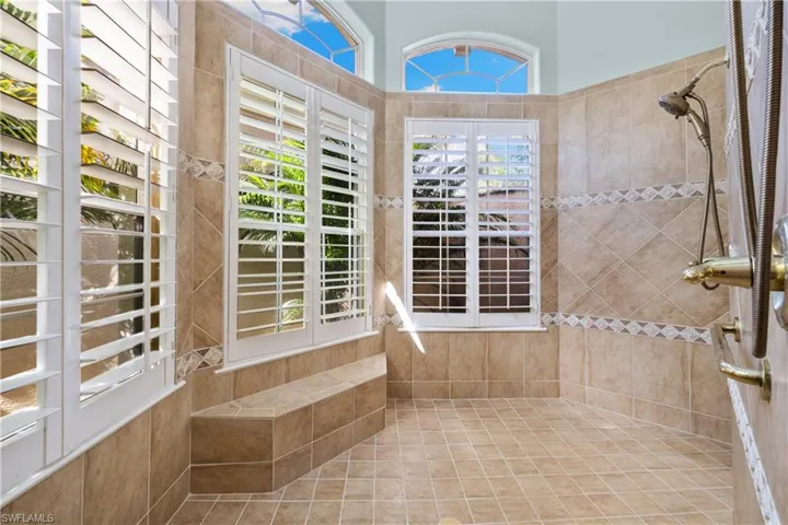 451 Terracina Way, Naples, Florida 34119