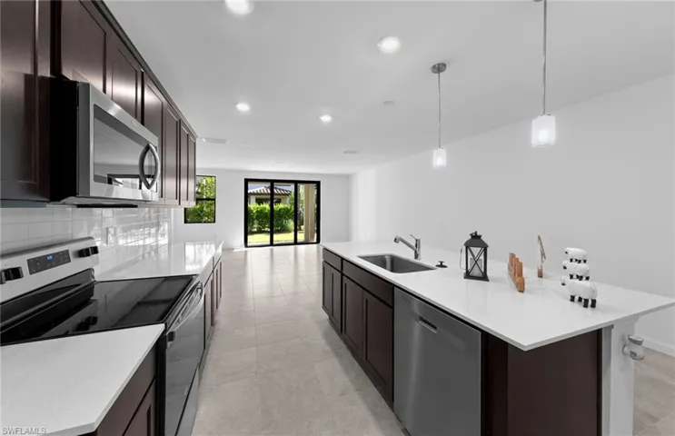 1549  Lake Jessup  CIR, Cape Coral, FL 33909