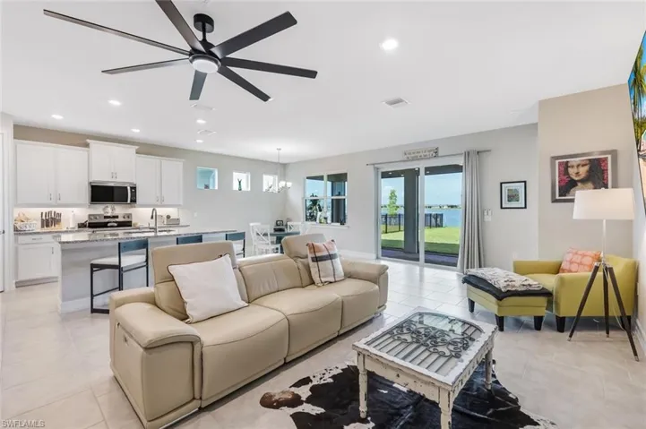 451 Spring Hill Lake Loop, Cape Coral, Florida 33993