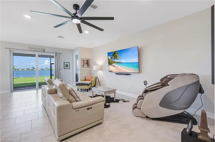 451 Spring Hill Lake Loop, Cape Coral, Florida 33993