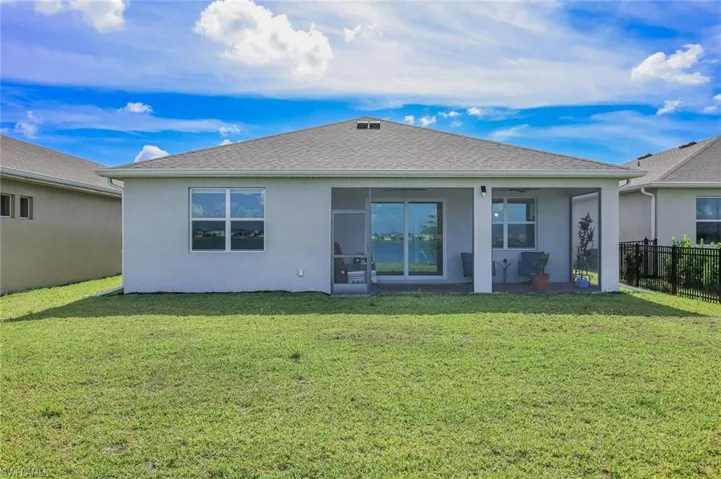 451 Spring Hill Lake Loop, Cape Coral, Florida 33993