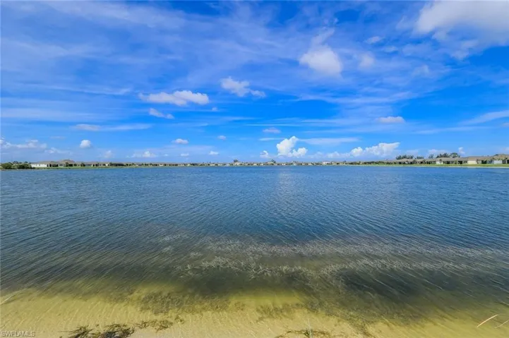 451 Spring Hill Lake Loop, Cape Coral, Florida 33993