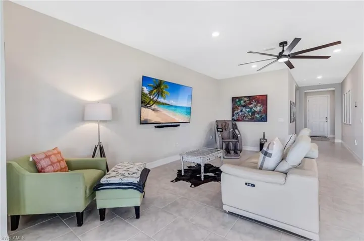451 Spring Hill Lake Loop, Cape Coral, Florida 33993